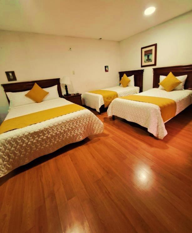 Hotel Coronel Cuenca Exterior foto